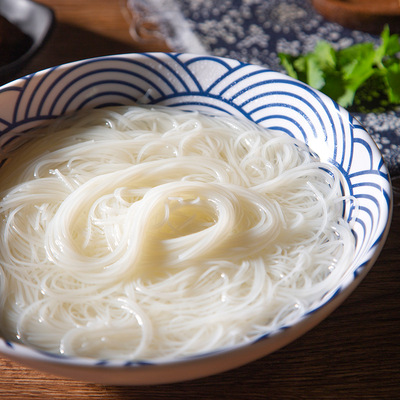 绵阳细米粉100克/包 0.7毫米干米粉 60g酸辣粉红薯粉饼批发免煮